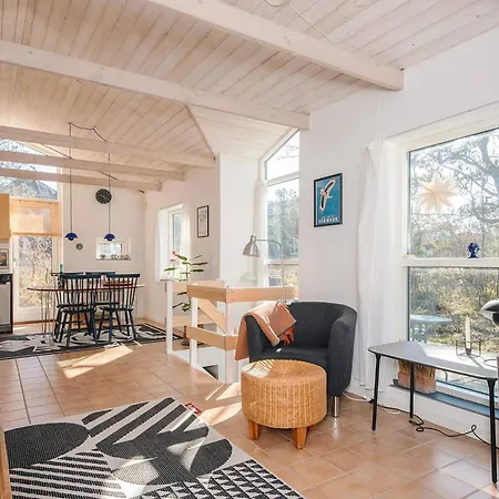 4 Person In Grenå