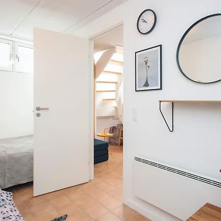 4 Person In Grenå