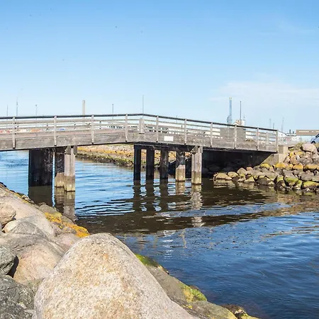 4 Person In Feriehus Grenå